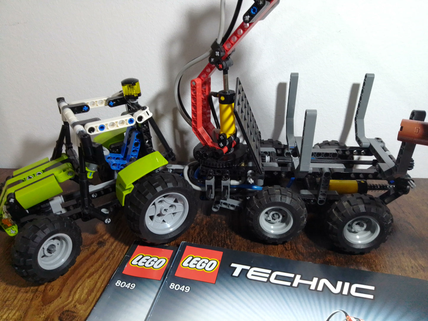 LEGO® Technic | Traktor mit Forstkran 8049