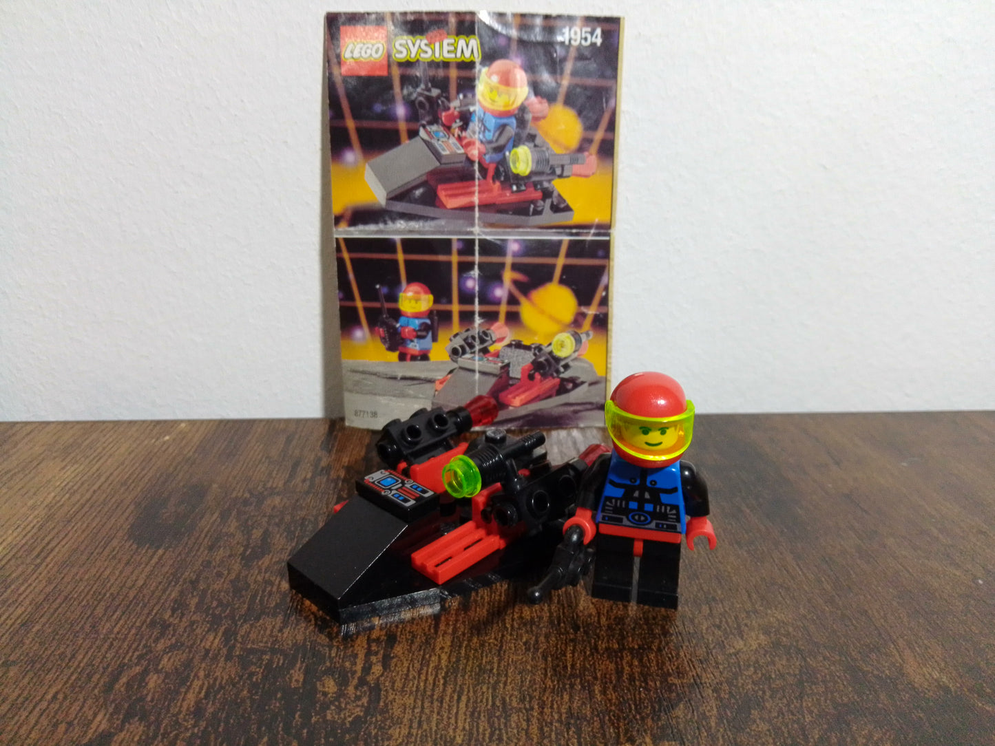 LEGO® Space Spyrius | Surveillance Scooter 1954