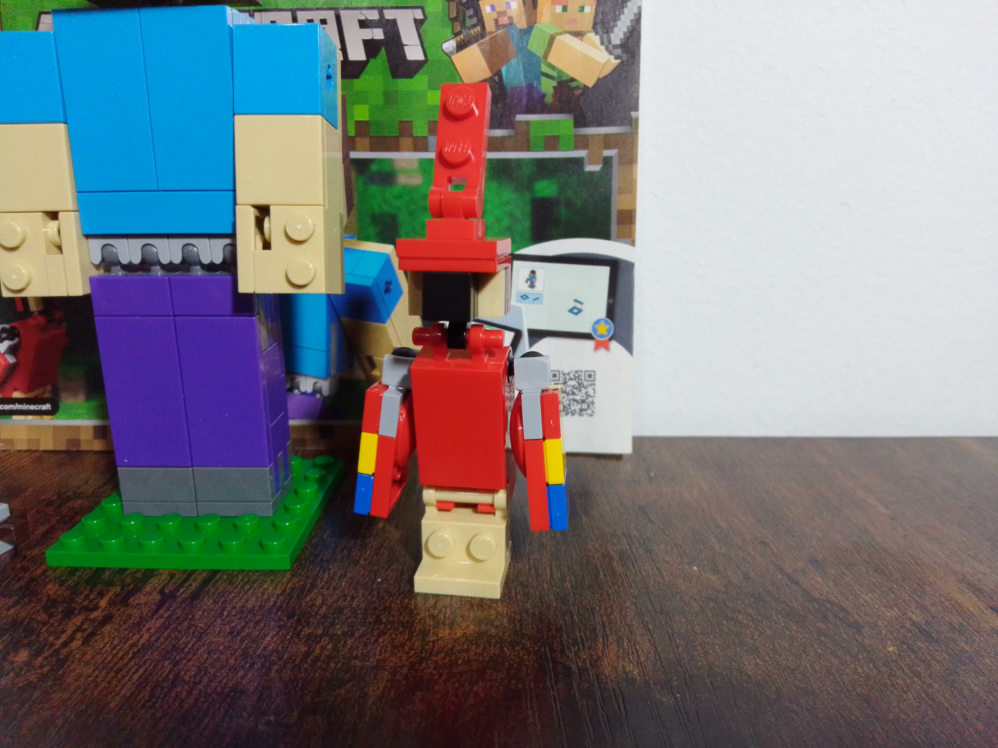 LEGO® Minecraft | BigFig Steve mit Papagei 21148