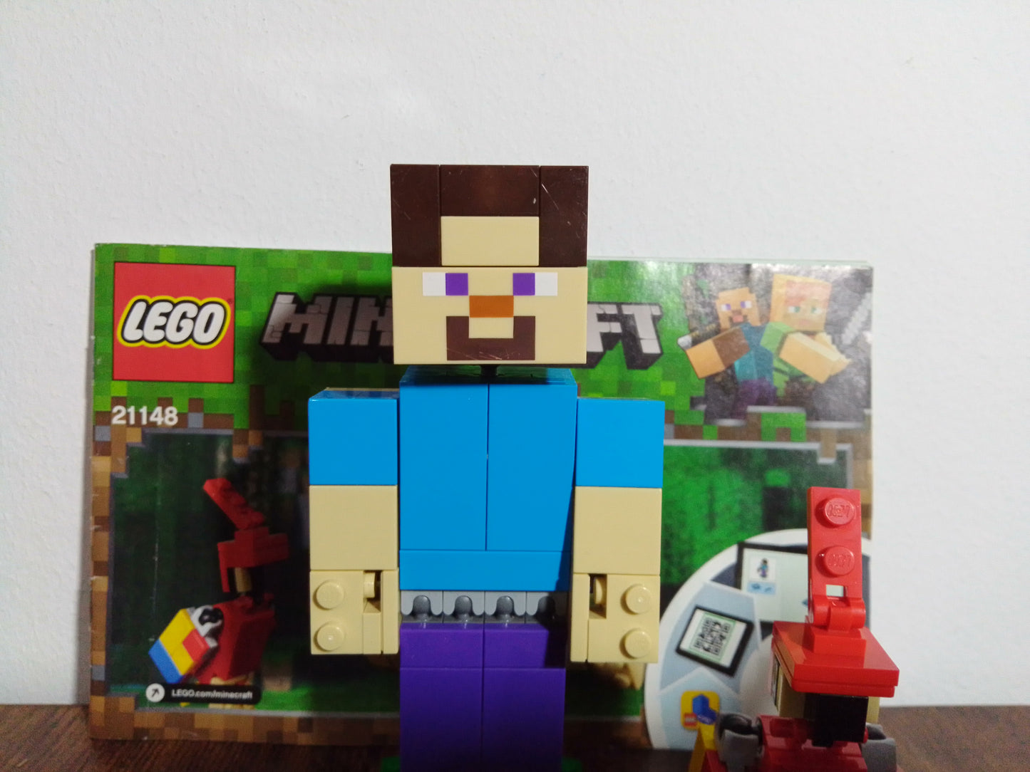 LEGO® Minecraft | BigFig Steve mit Papagei 21148