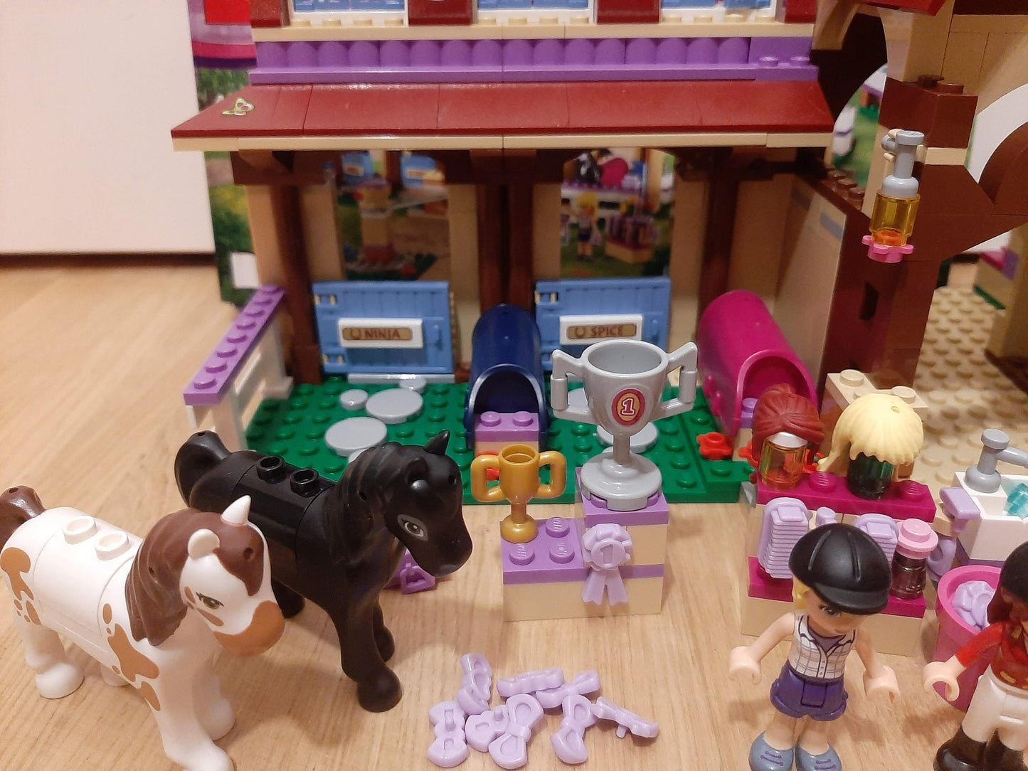 LEGO® Friends | Heartlake Reiterhof 41126