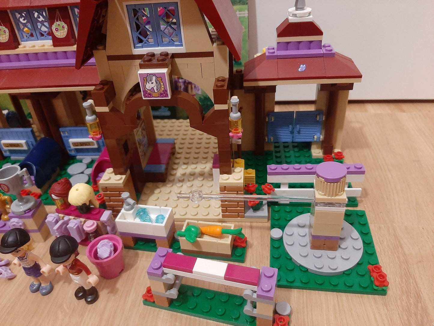 LEGO® Friends | Heartlake Reiterhof 41126