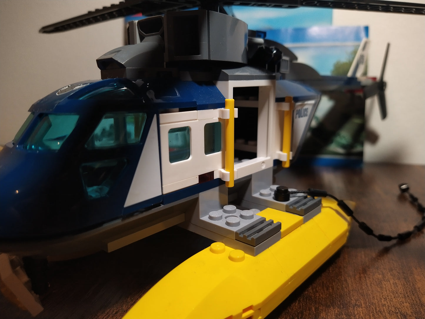 LEGO® City | Verfolgungsjagd im Hubschrauber 60067