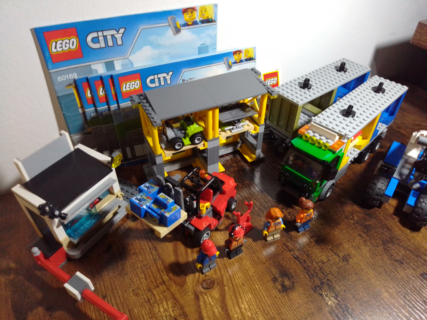 LEGO® City | Frachtterminal / Cargo Terminal 60169