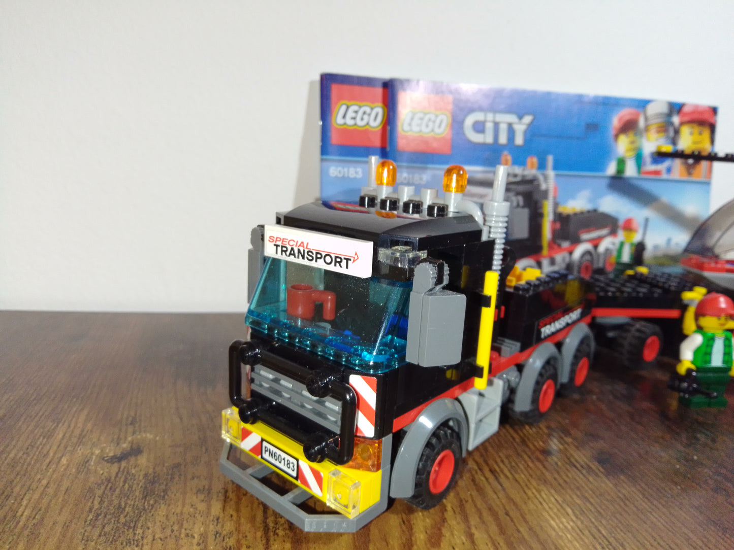 LEGO® City | Schwerlasttransporter / Heavy Cargo Transport 60183