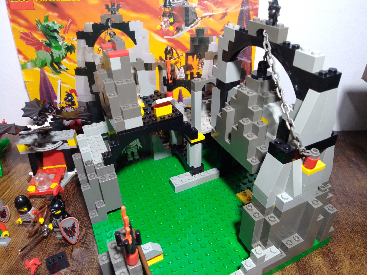 LEGO® Castle | Witch's Magic Manor 6087