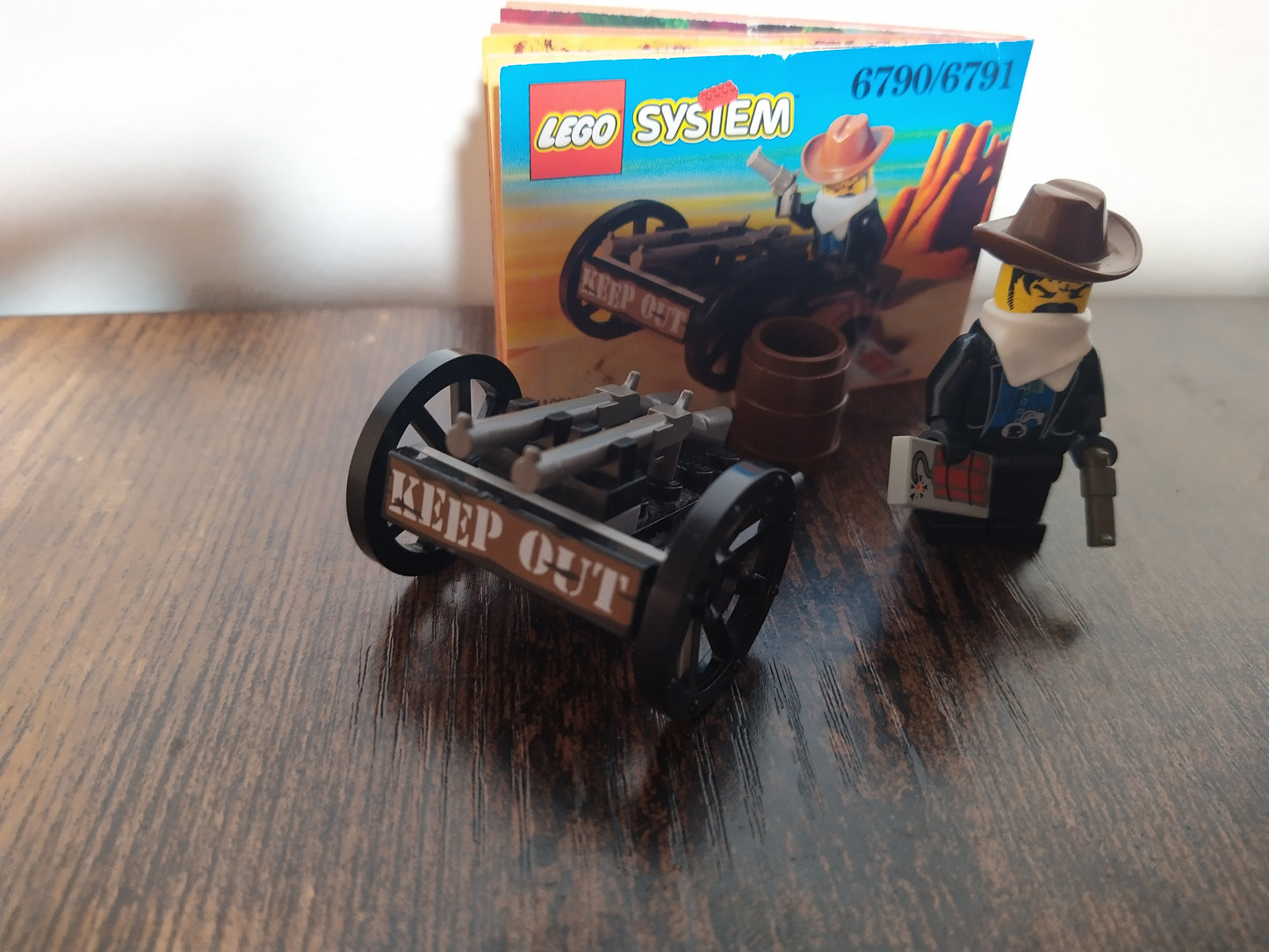 LEGO® Western | Bandit with Gun 6790