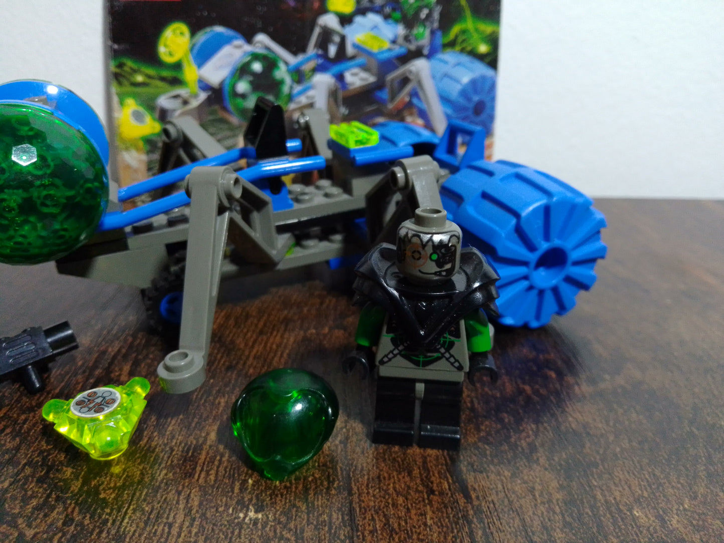 LEGO® Space Insectoids | Cosmic Creeper 6837