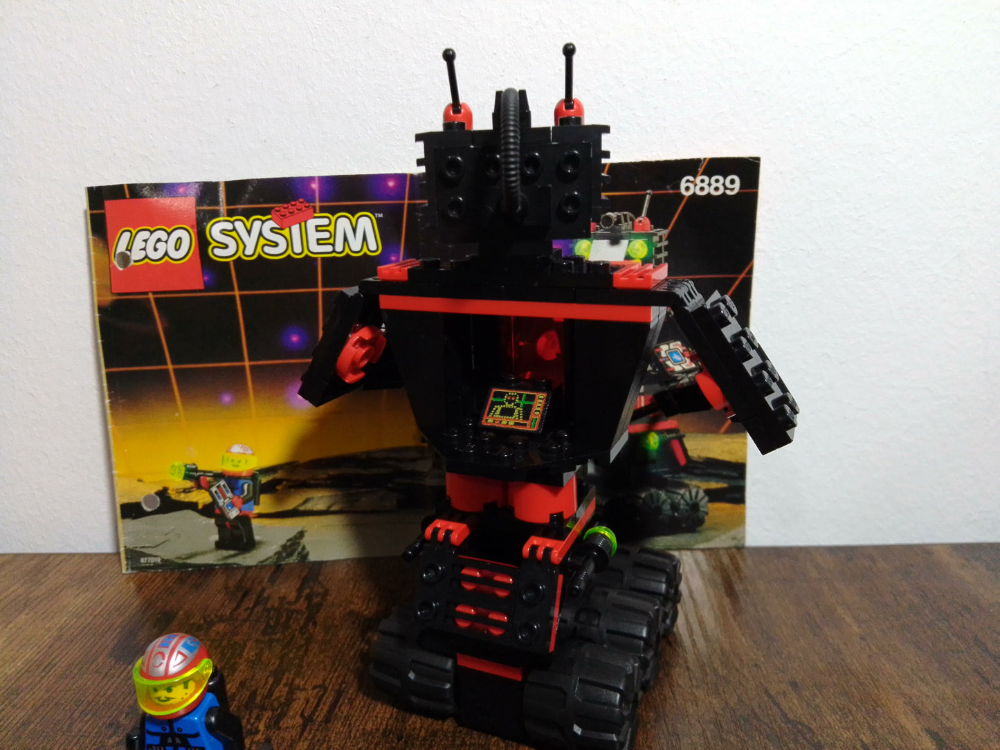 LEGO® Space Spyrius | Recon Robot 6889