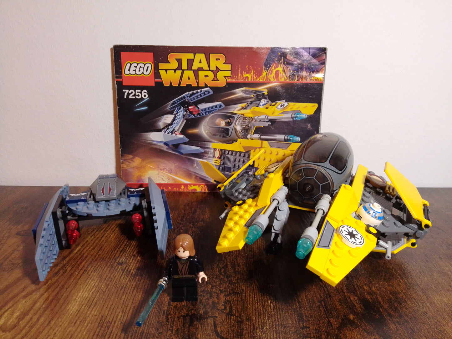 LEGO® Star Wars ™ | Jedi Starfighter™ & Vulture Droid™ 7256