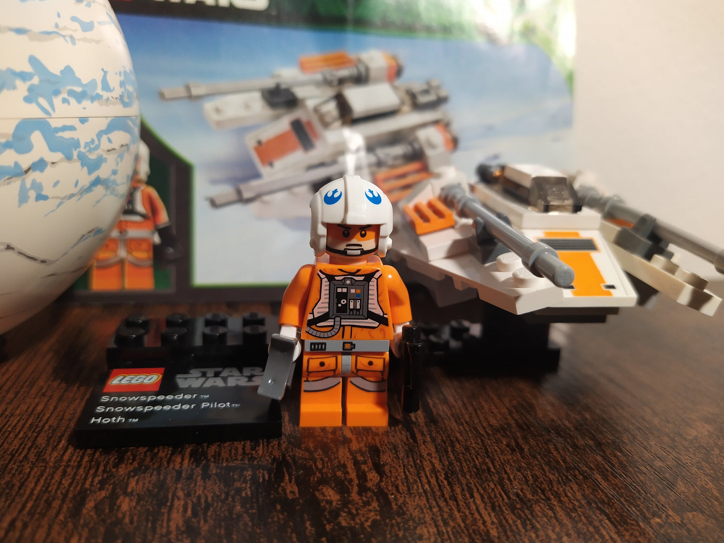 LEGO® Star Wars™ | Snowspeeder™ & Hoth™ 75009