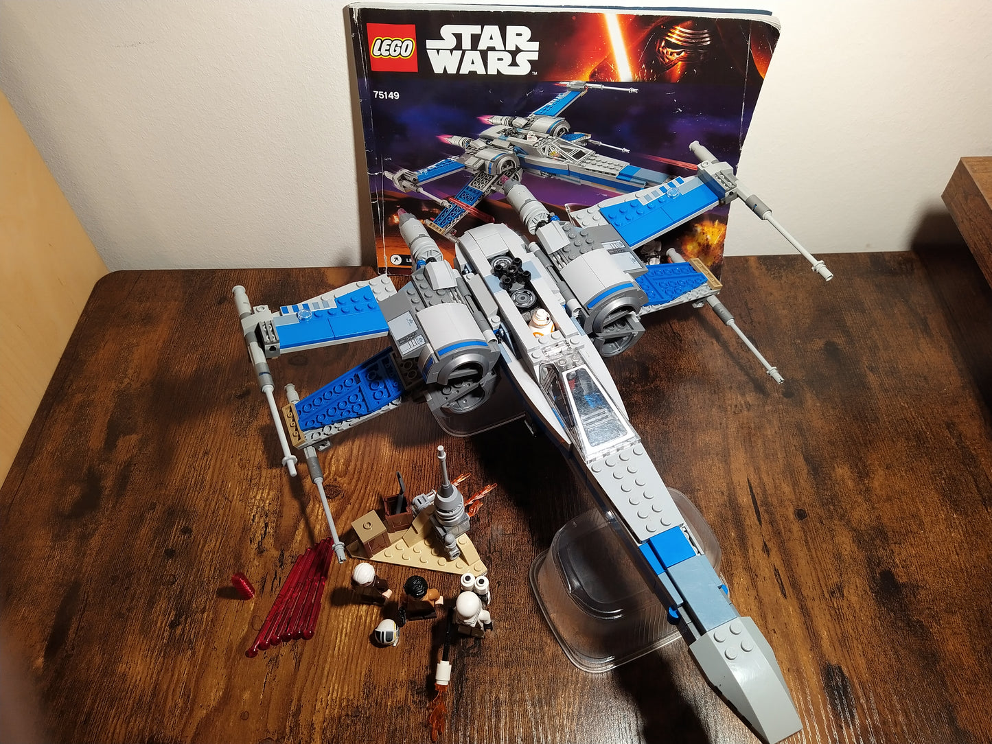 LEGO® Star Wars™ | Resistance X-Wing Fighter™ 75149