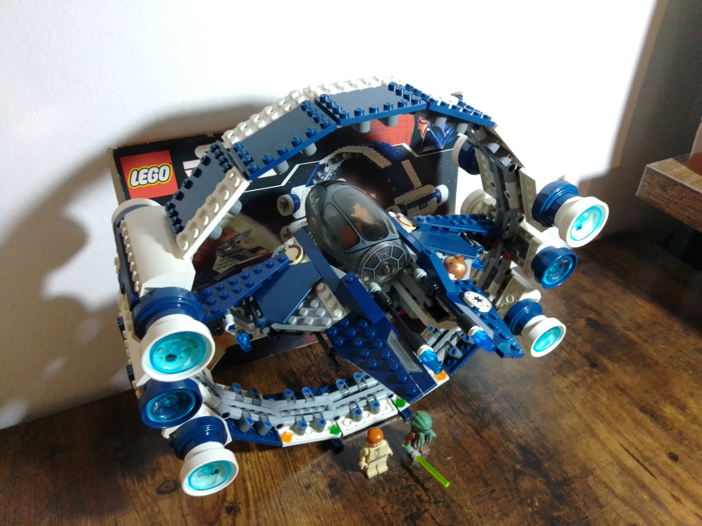 LEGO® Star Wars™ | Jedi Starfighter™ mit Hyperdrive Booster 7661