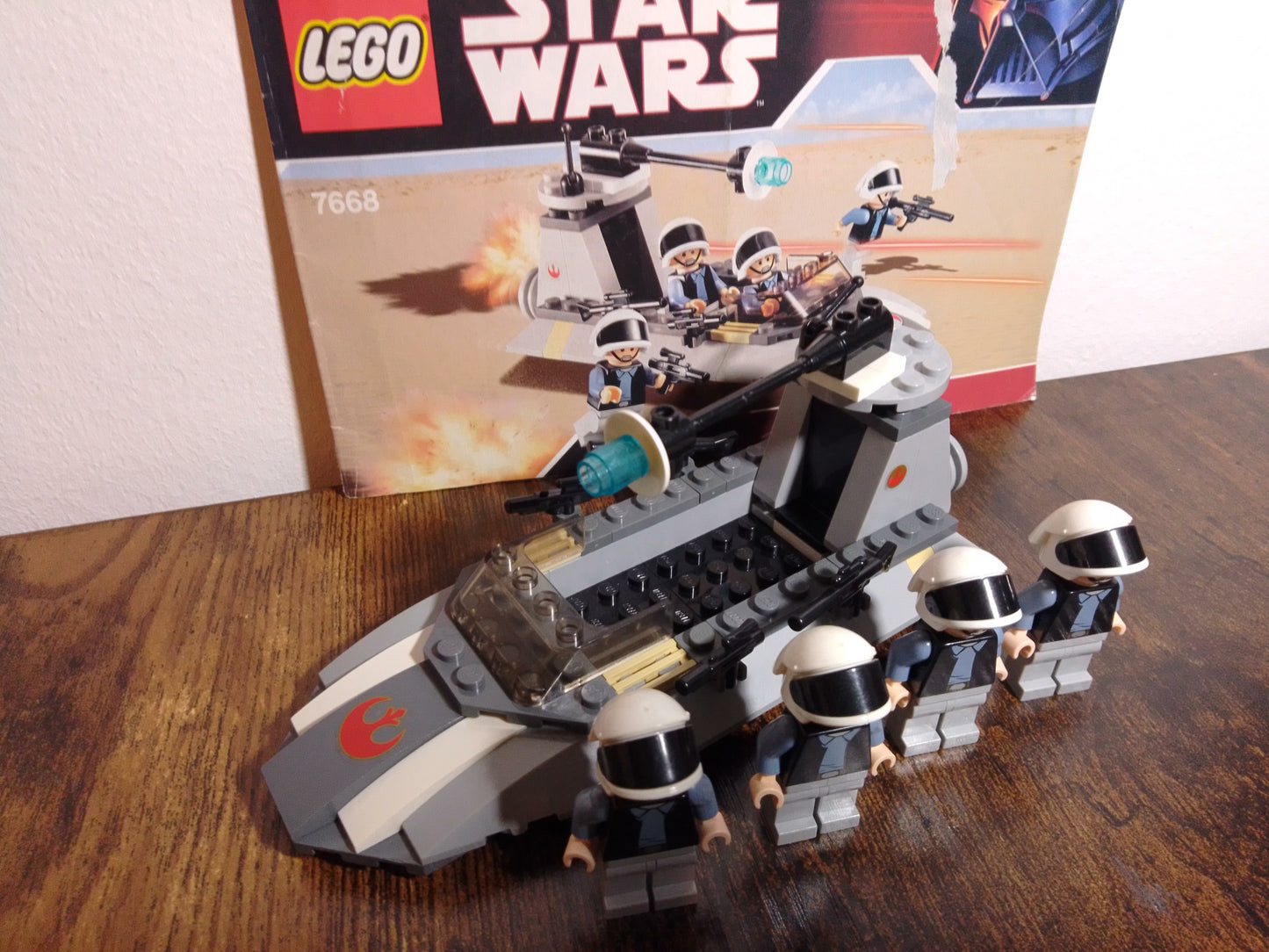 LEGO® Star Wars­™ Rebel Scout Speeder 7668